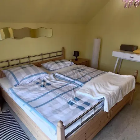 Dreiseetal * Dorf Erbach